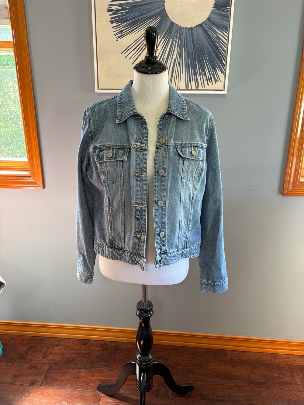 Old Navy Classic Light Blue Denim Jacket - Women Size L